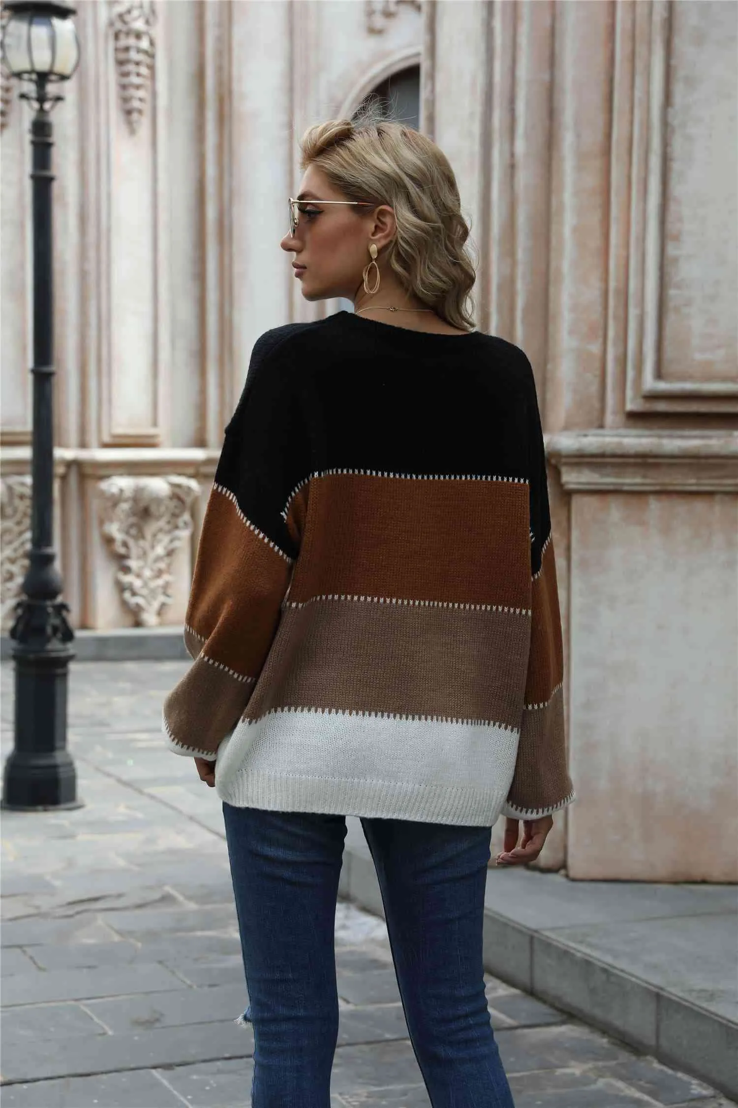 Color Block Round Neck Sweater (3 Colors)