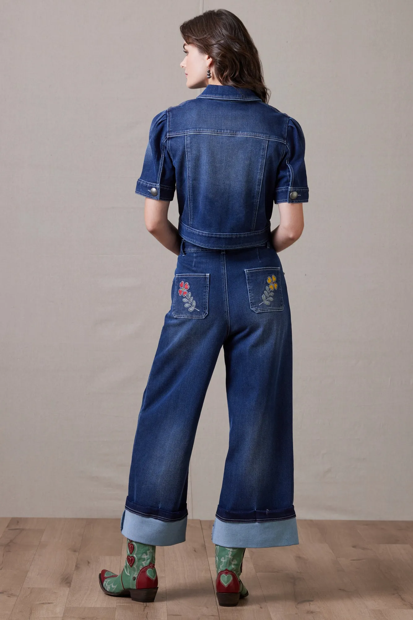Jacket, Tracing Trinidad