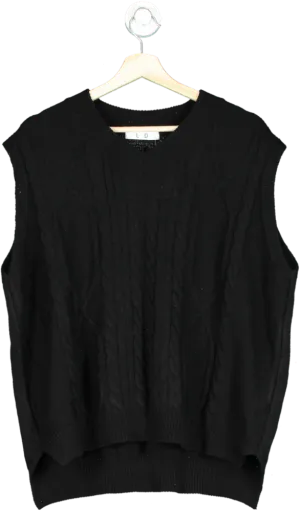 L D Black Sleeveless Knit Sweater