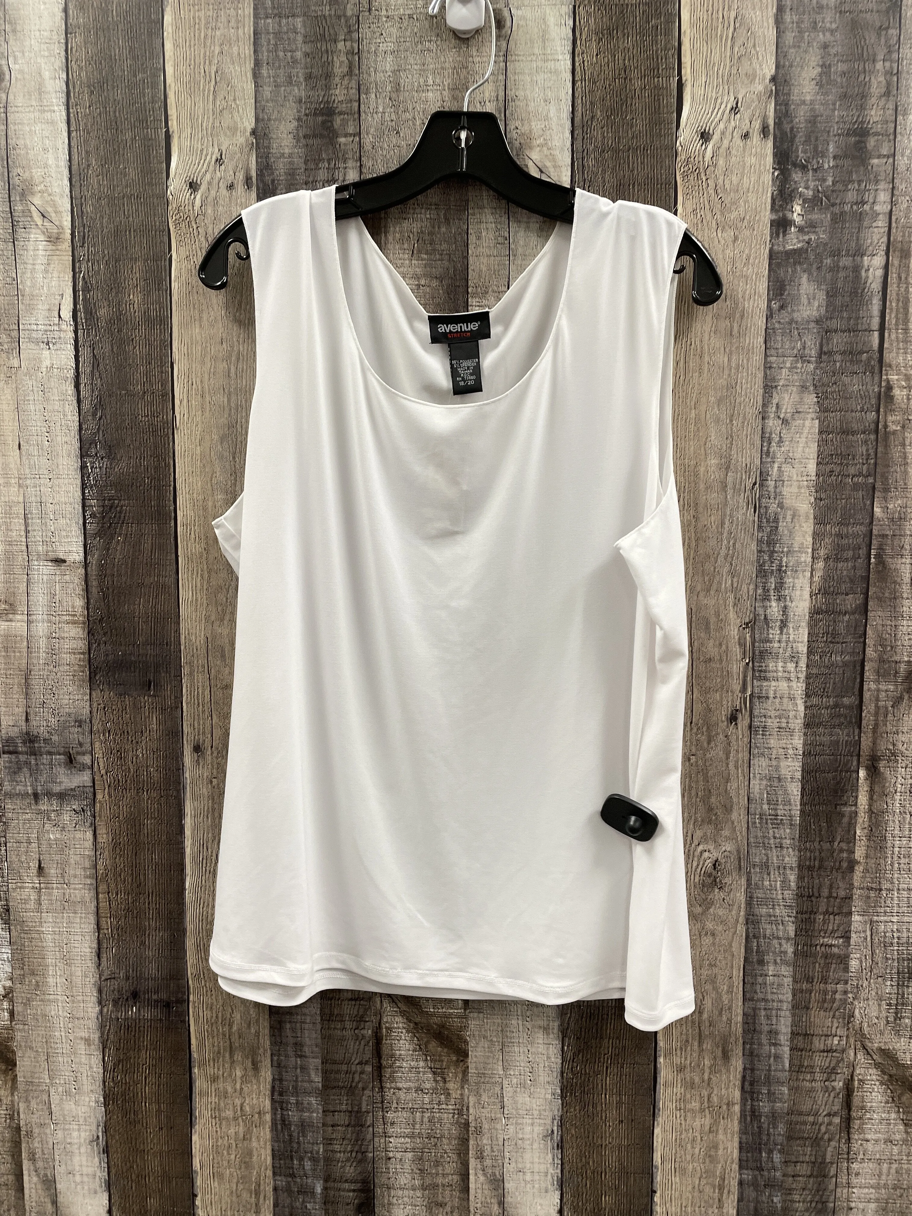 Top Sleeveless By Lane Bryant  Size: 1x